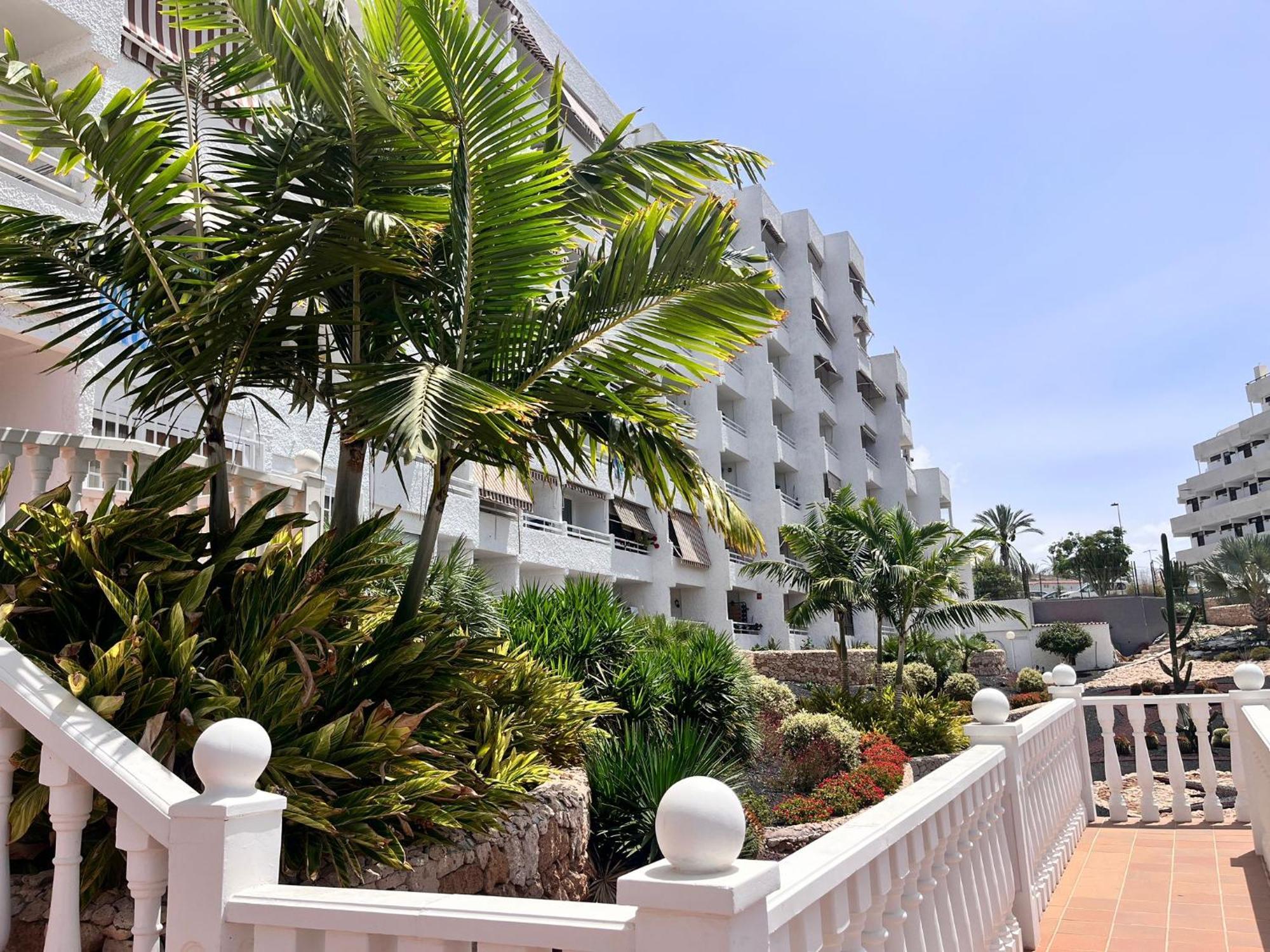 Beach House Apartment Адехе Екстериор снимка